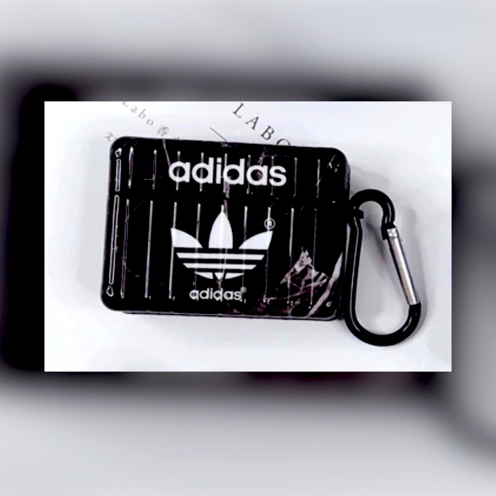 AIRPOD PRO PROTECTIVE CASE W/KEYRING